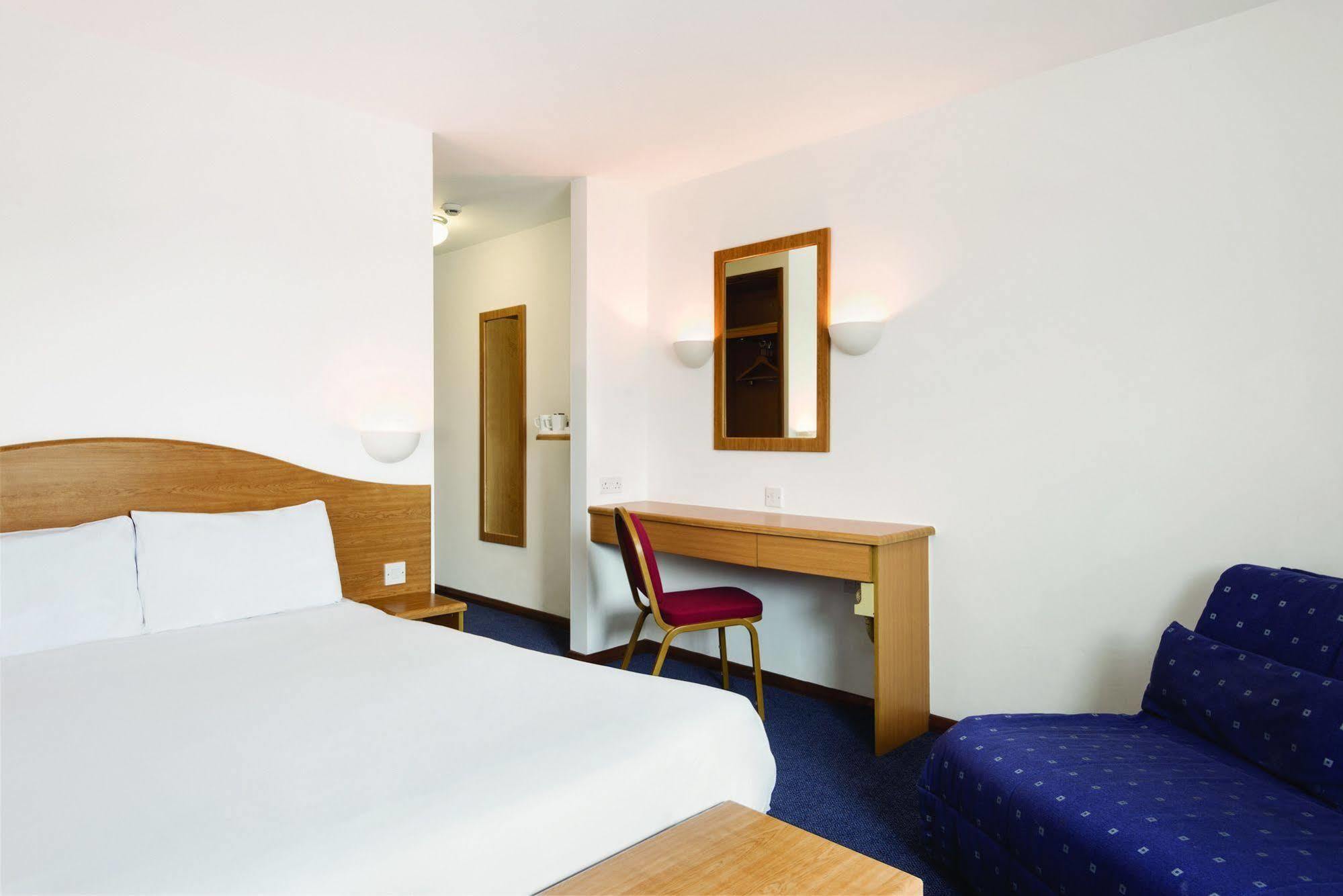 Days By Wyndham Ironbridge Hotel Telford